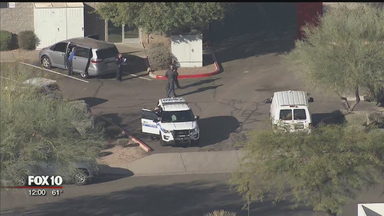 Scottsdale police: Suspect in custody after possible explosive device found at business