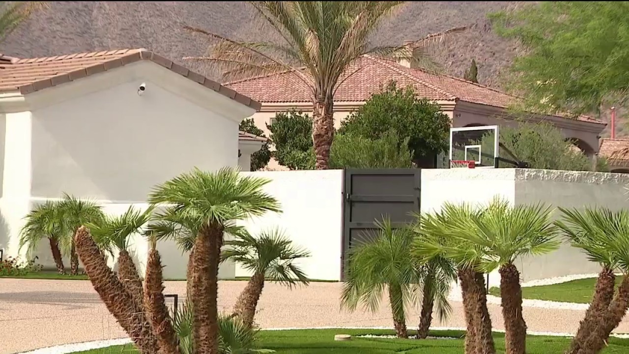 Toddler pulled from Scottsdale pool in critical condition