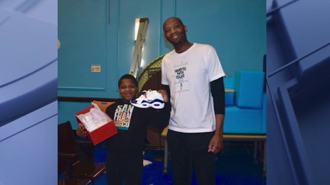 Sneaker drive aims to boost confidence, curb bullying among Chicago youth