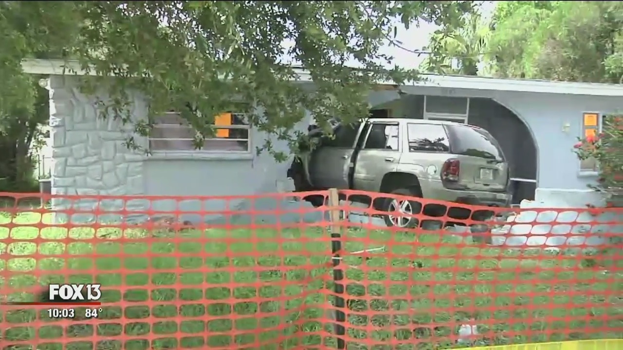 Teen crashes into Town 'N Country home