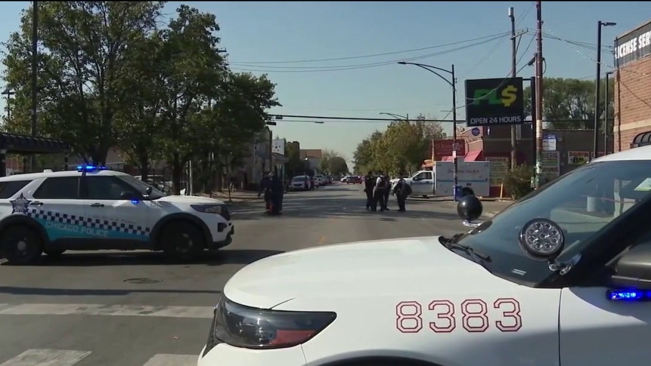 Woman wounded in apparent Chicago road rage shooting