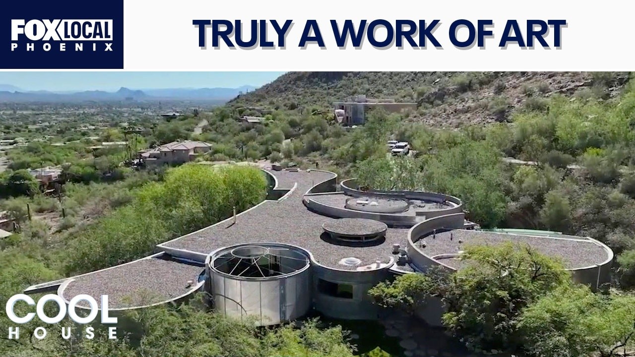 Valley home with its own art gallery l Cool House