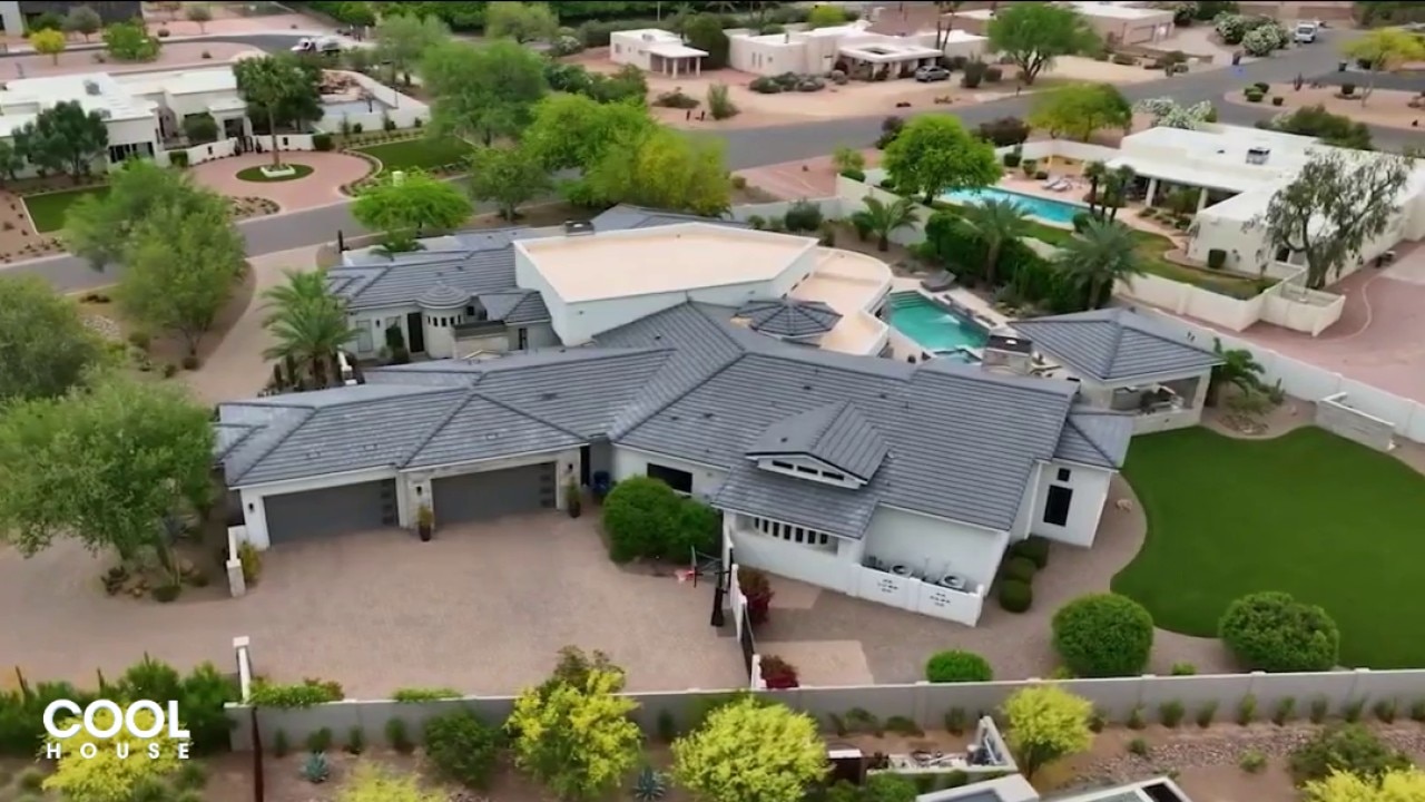 Private spa bathroom, backyard playground l Cool House