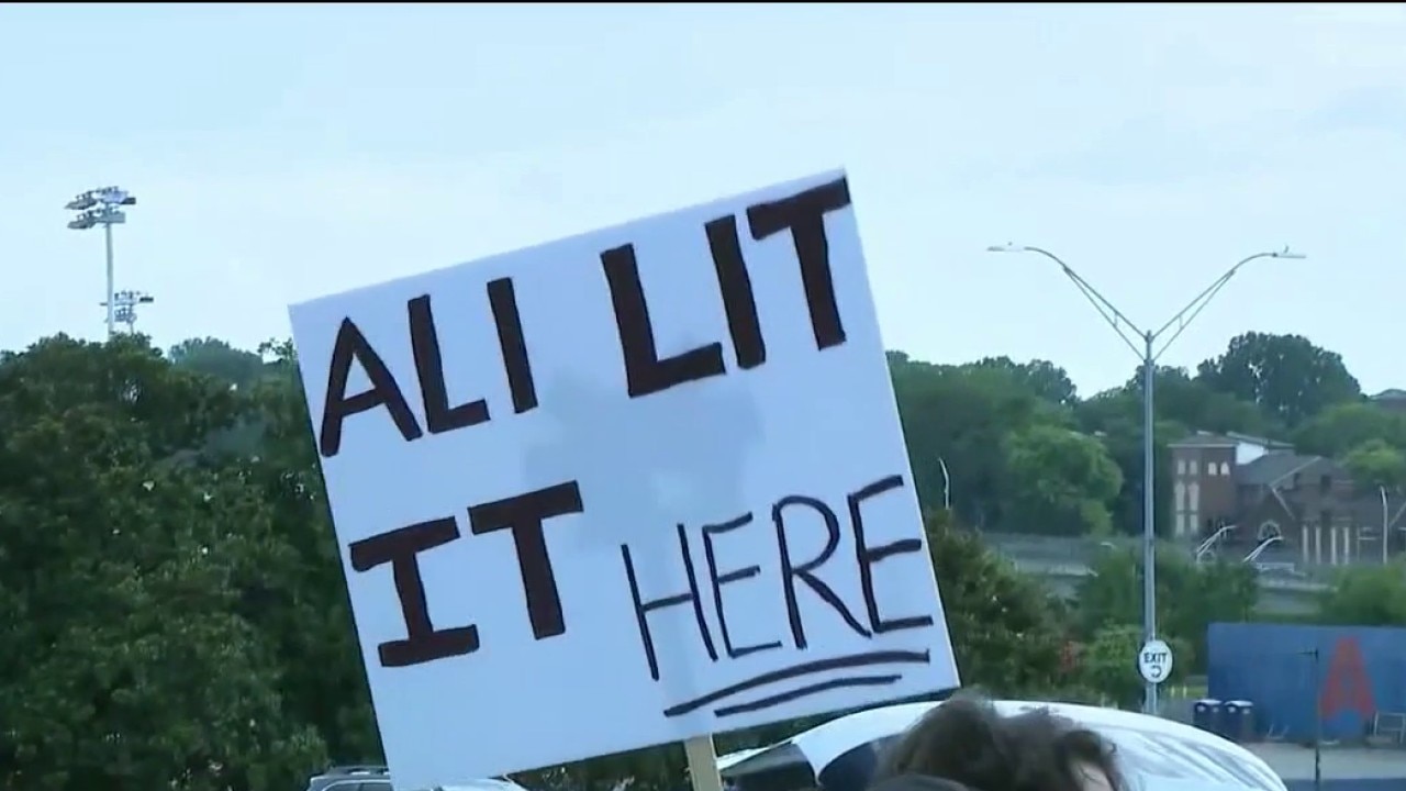 Rally to prevent Olympic Cauldron move