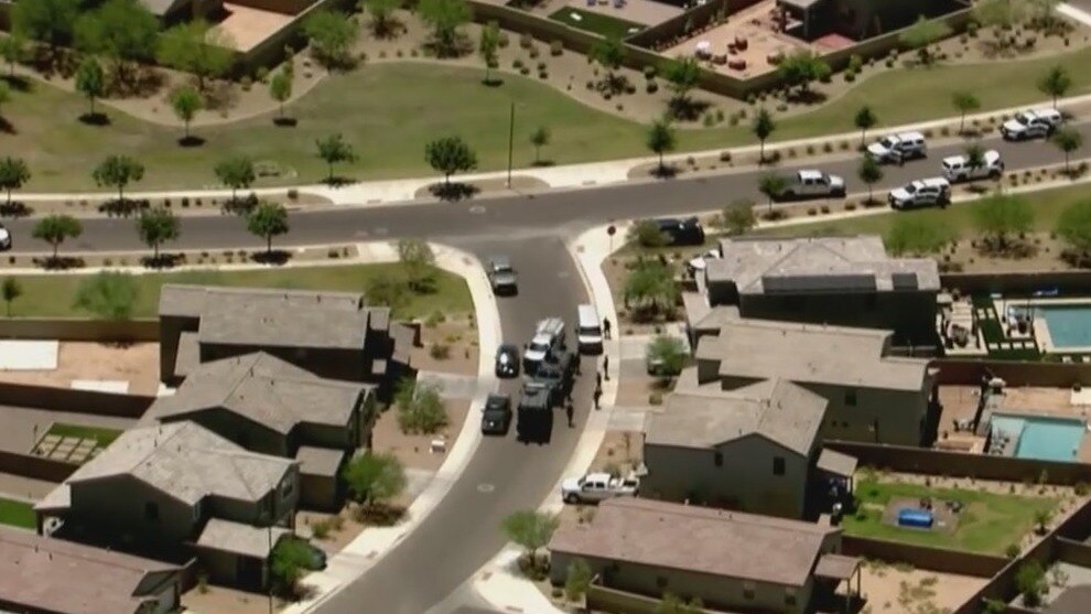 Phoenix Police officer in stable condition after being shot