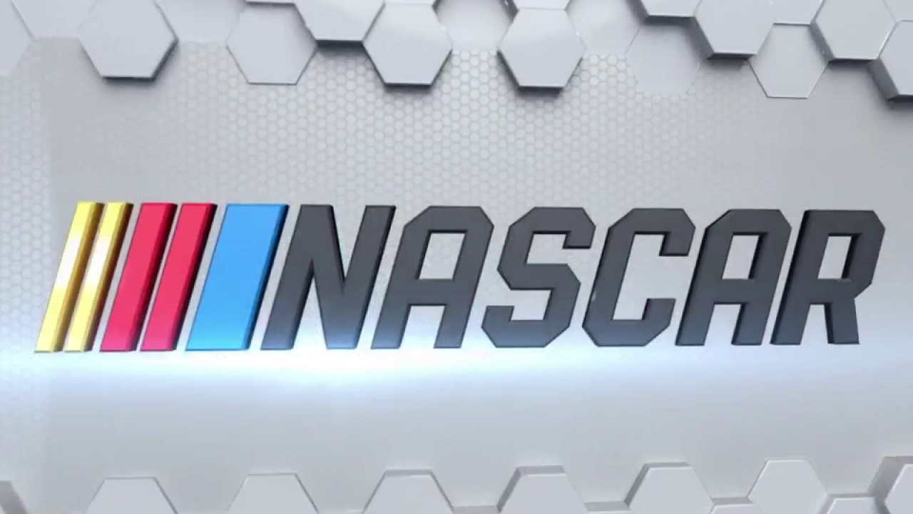 NASCAR returns to Phoenix Raceway