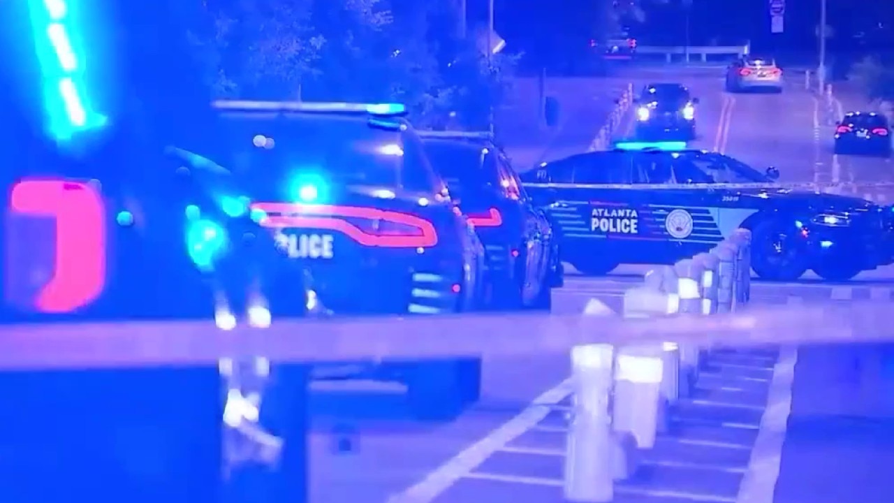 Four shot in downtown Atlanta, shooters on run