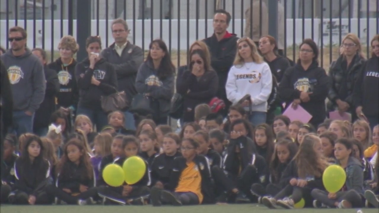 Vigil held for coaches killed in crash