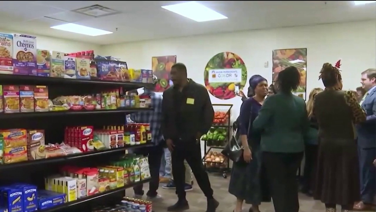 Conyers school opens free store to boost attendance