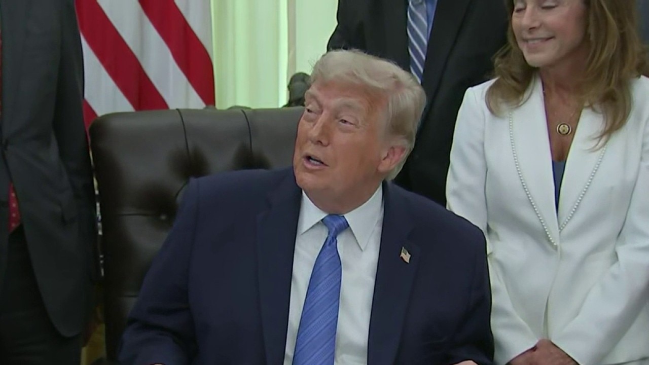 Pres. Trump signs $70B bill for immigration enforcement