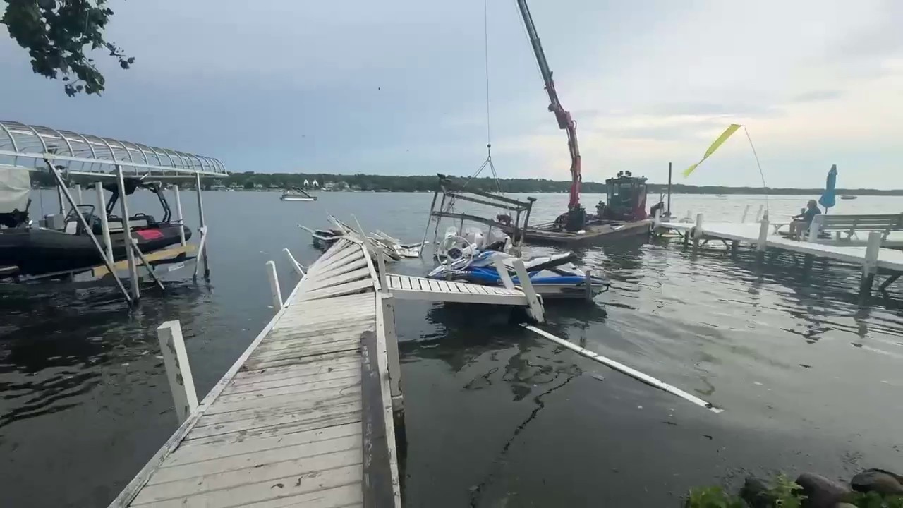 Docks damaged on Delavan Lake