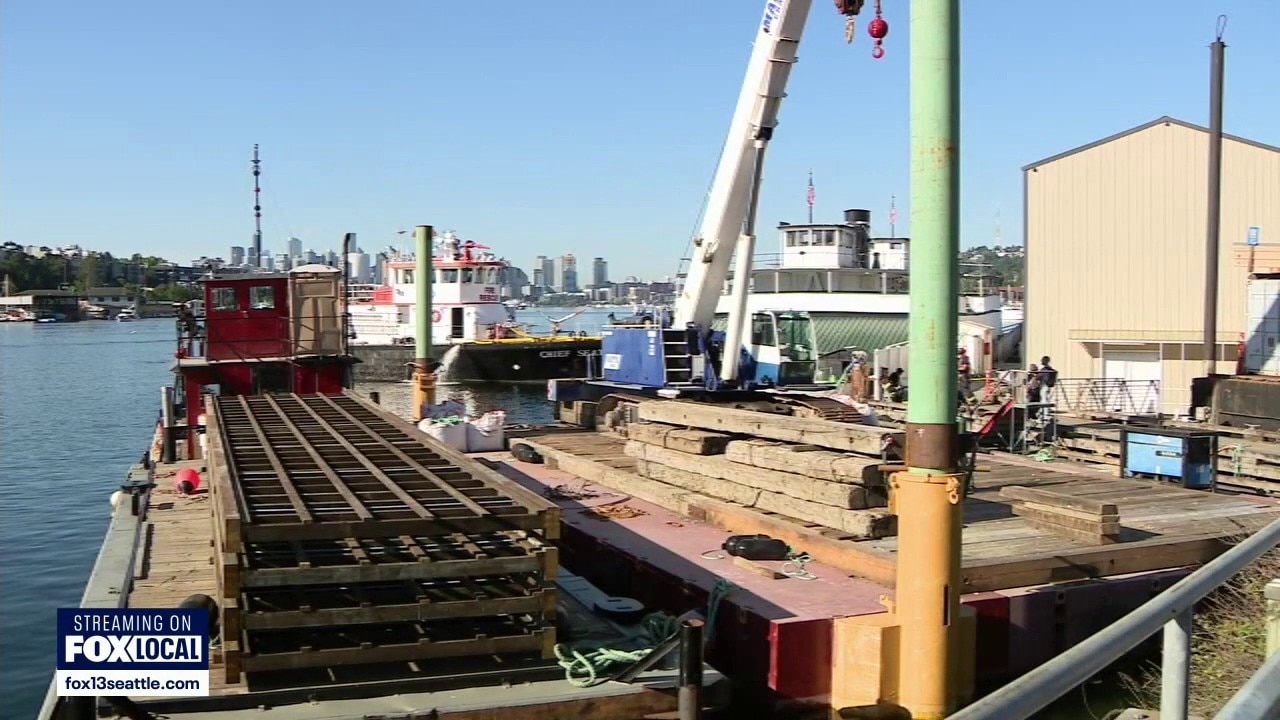 Fire crews stop leak on historic Seattle vessel