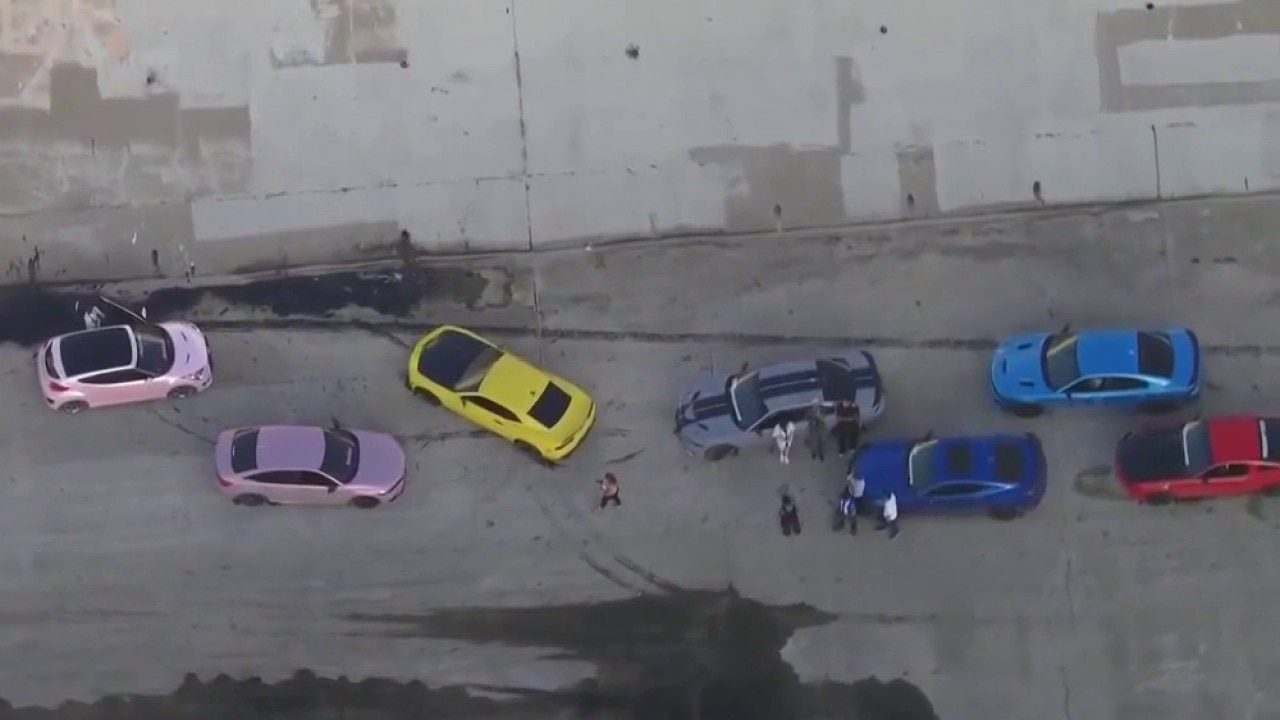 72 cars towed from LA riverbed