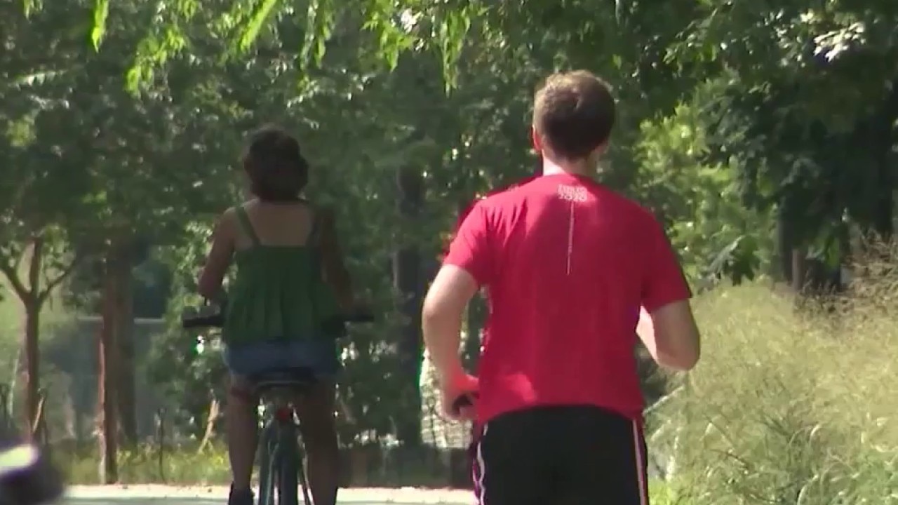 Piedmont Park Arts Festival kicks off amid summer heat