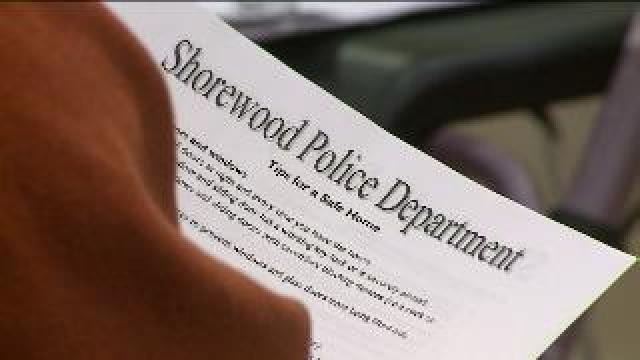 Shorewood police officials host safety meeting