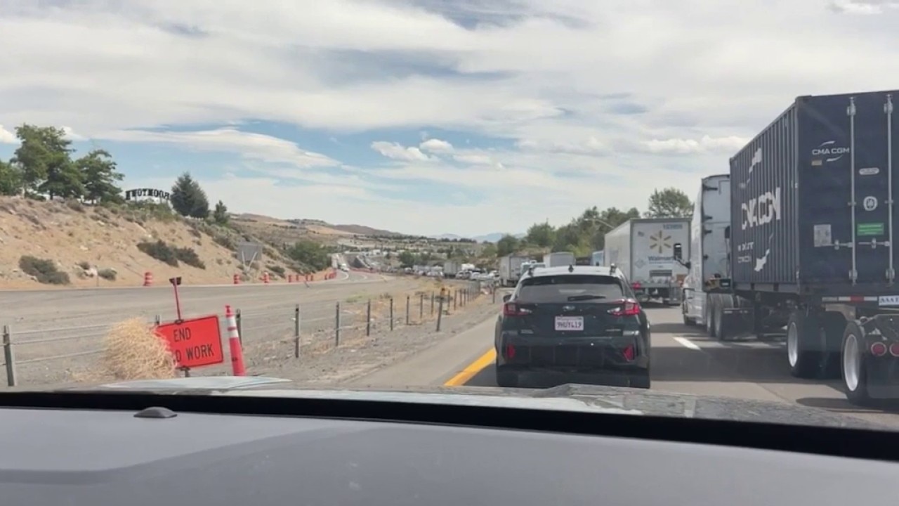 Driving toward Reno's Hawk Fire