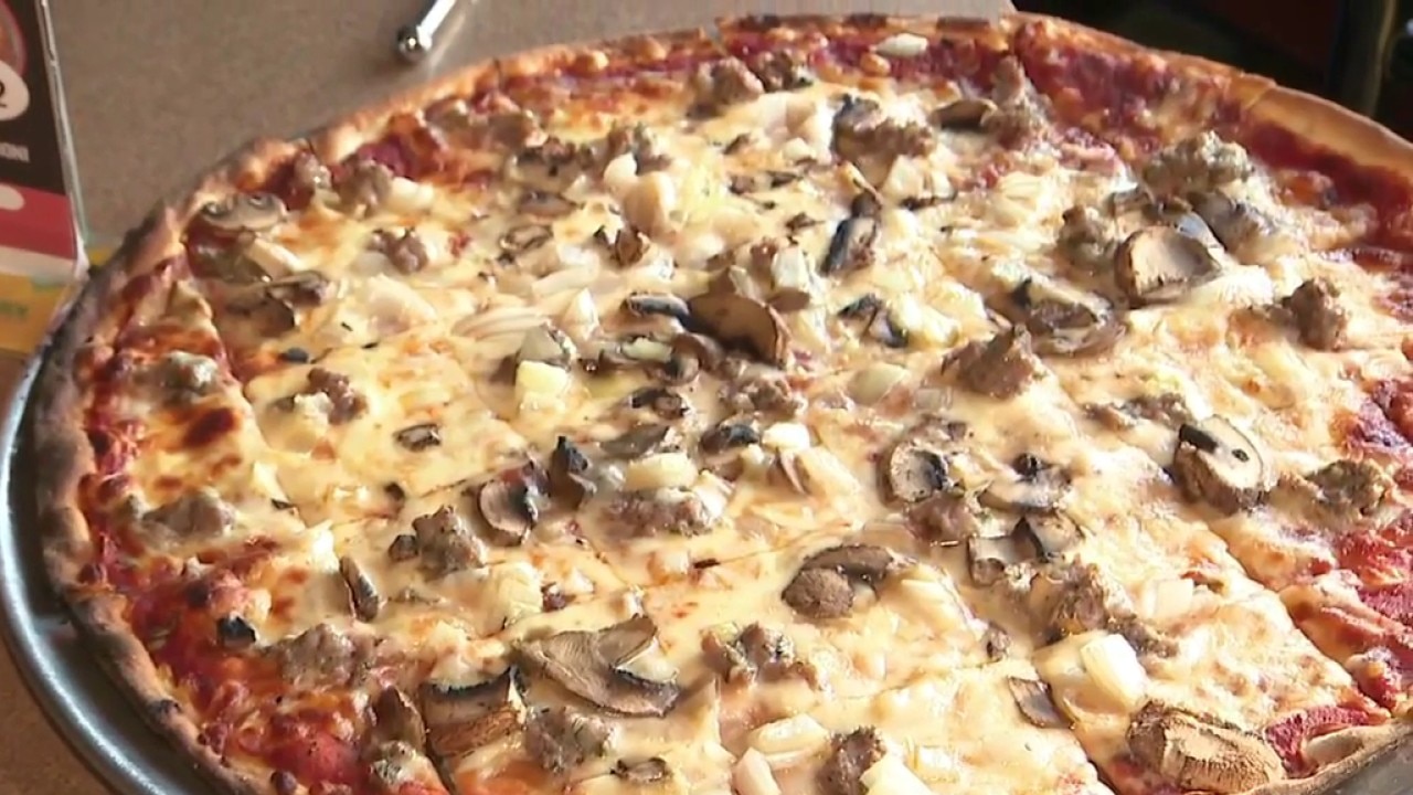 Lisa’s Pizza a must stop for Italian food on Milwaukee’s Eastside