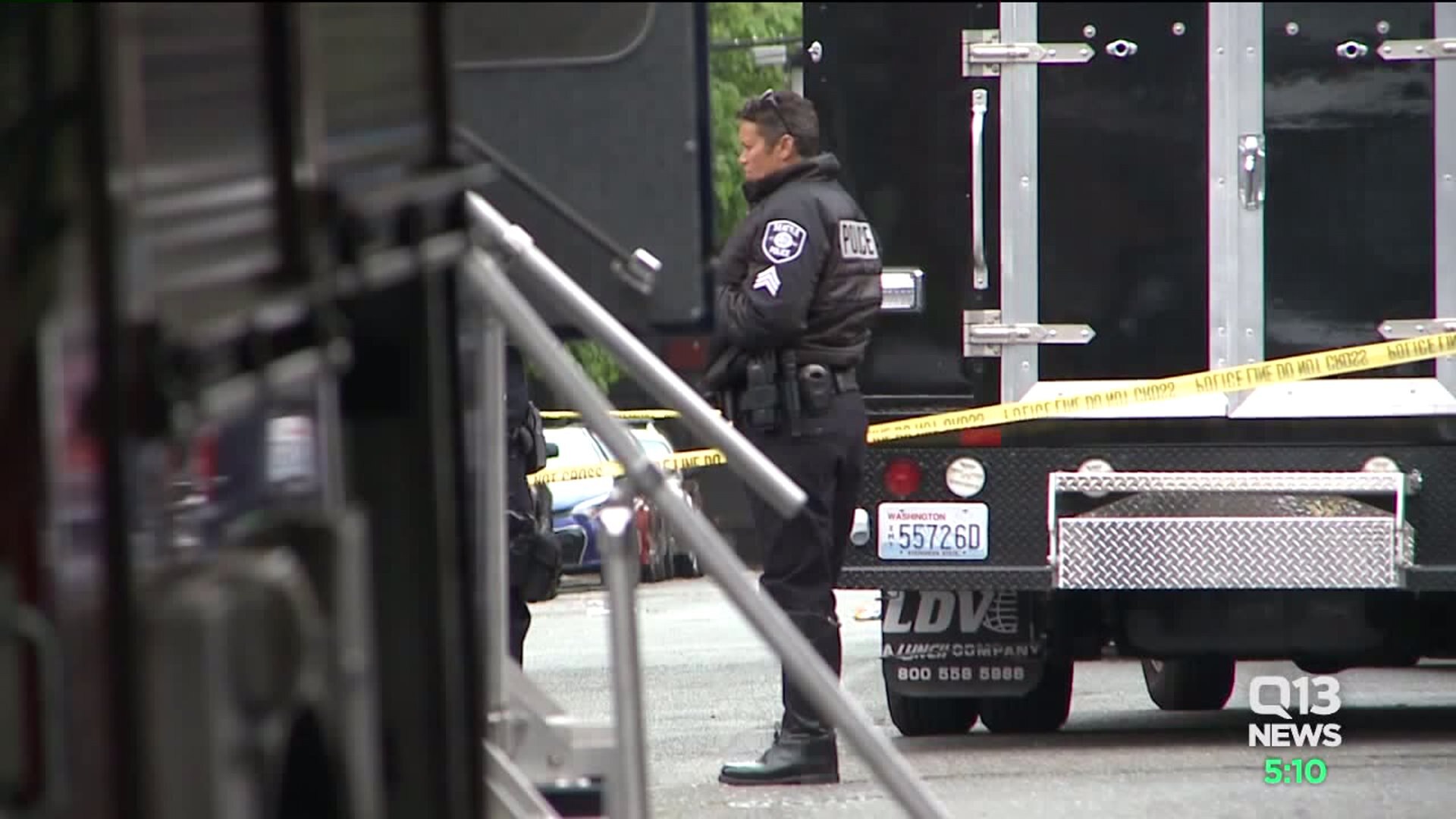 Sheriff`s deputy arrested after 13-hour standoff