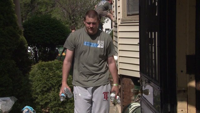 Volunteers revitalize Milwaukee neighborhoods through Block Build MKE project