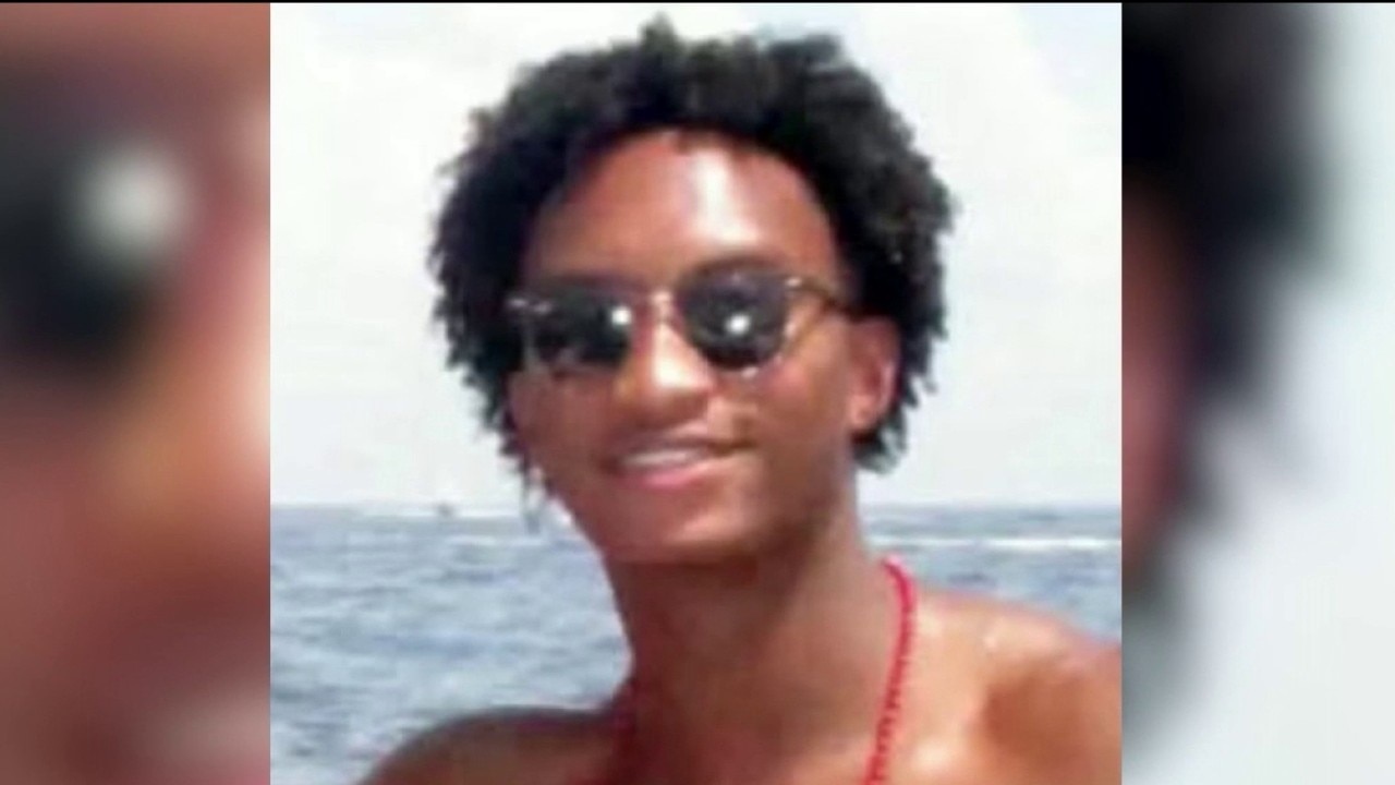 Stonecrest church prays for family of Nolan Wells