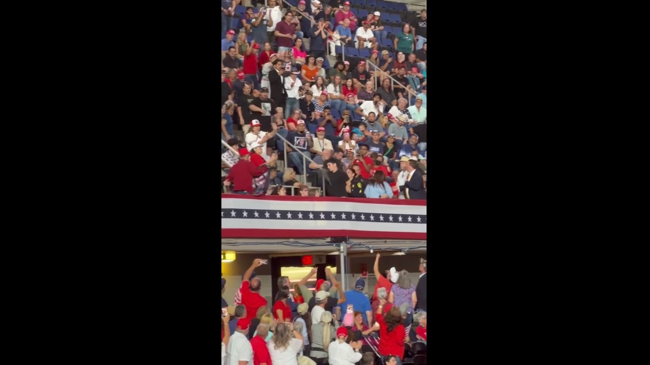 FULL: Protesters kicked out of Trump rally in San Antonio