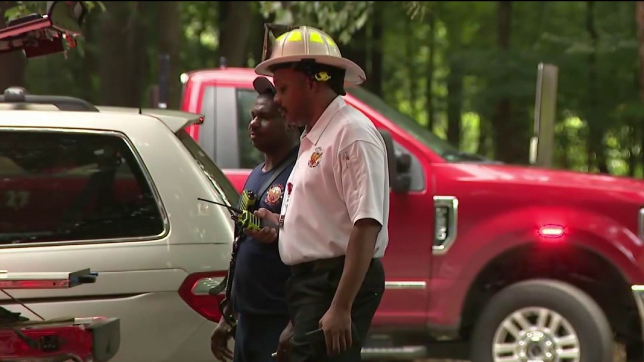 Atlanta fire crews rescue 6 stranded on Chattahoochee River