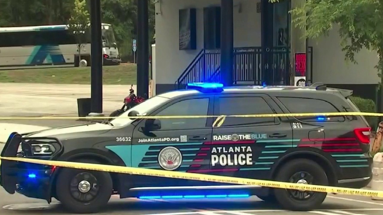 4 detained, including 2 injured men, after downtown shooting