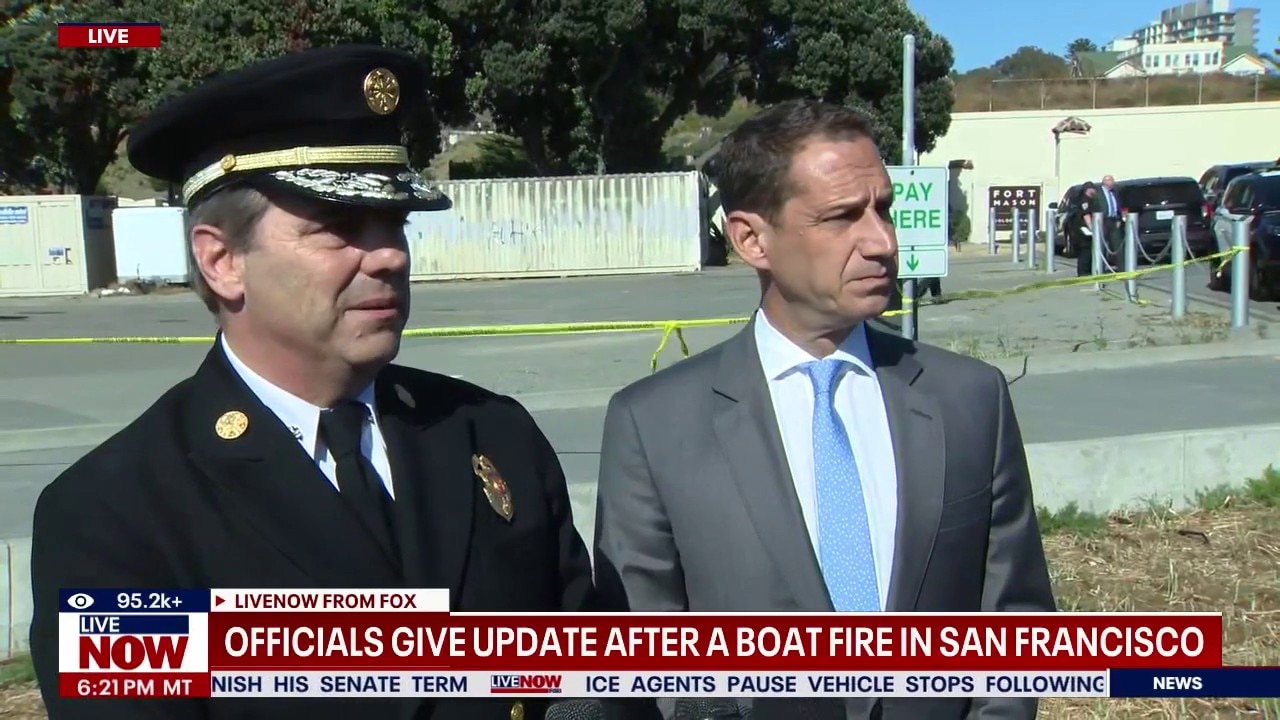 1 dead, 2 missing after boat capsizes near Alcatraz 