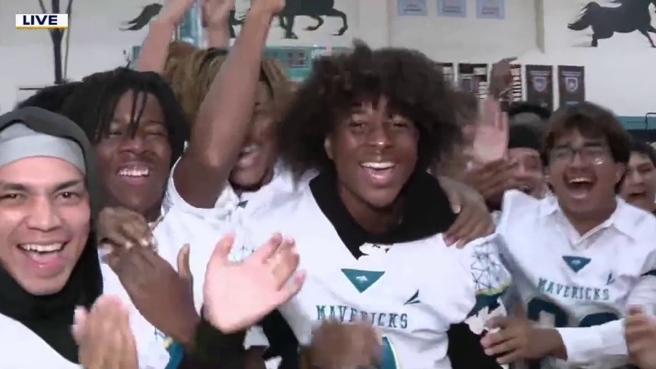 Pasadena Memorial High School has all the energy for Friday Football Fever