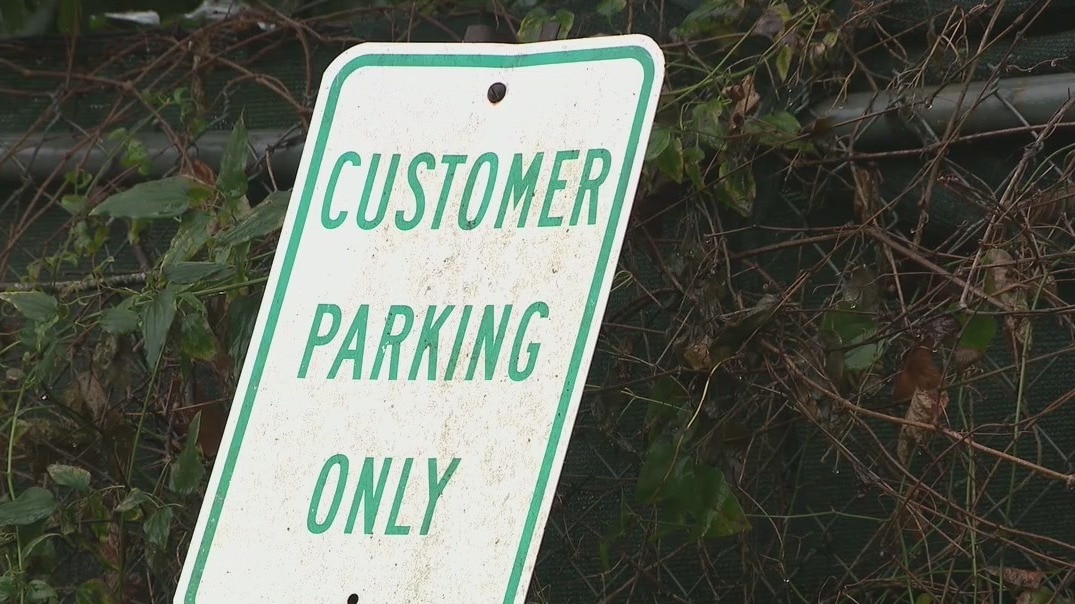 Customers frustrated by frequent car break-ins in Emory Village