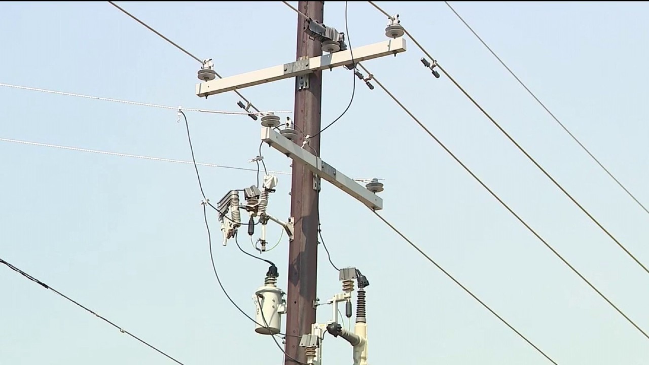 APS shuts off power to thousands amid fire danger