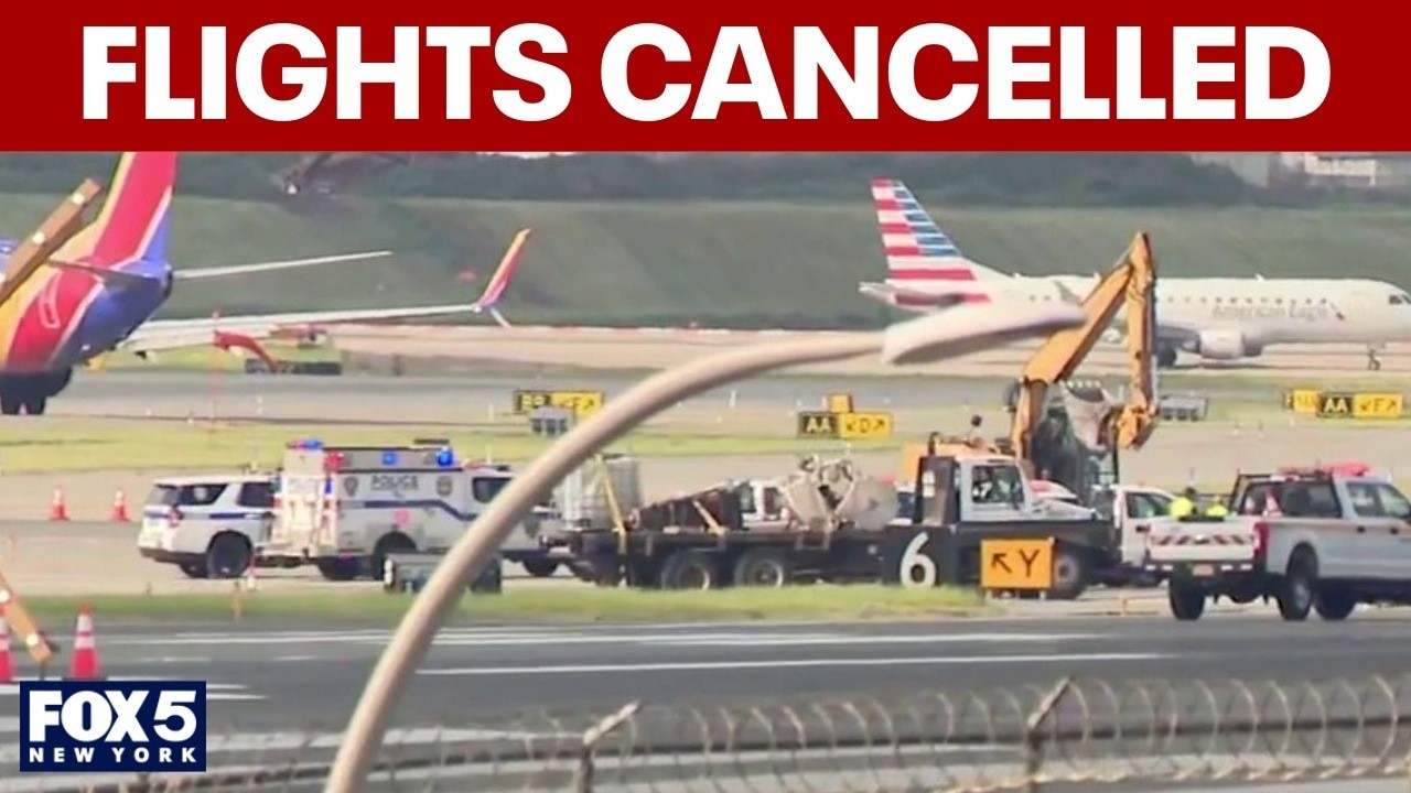 Hundreds of LaGuardia flights cancelled due to sinkhole