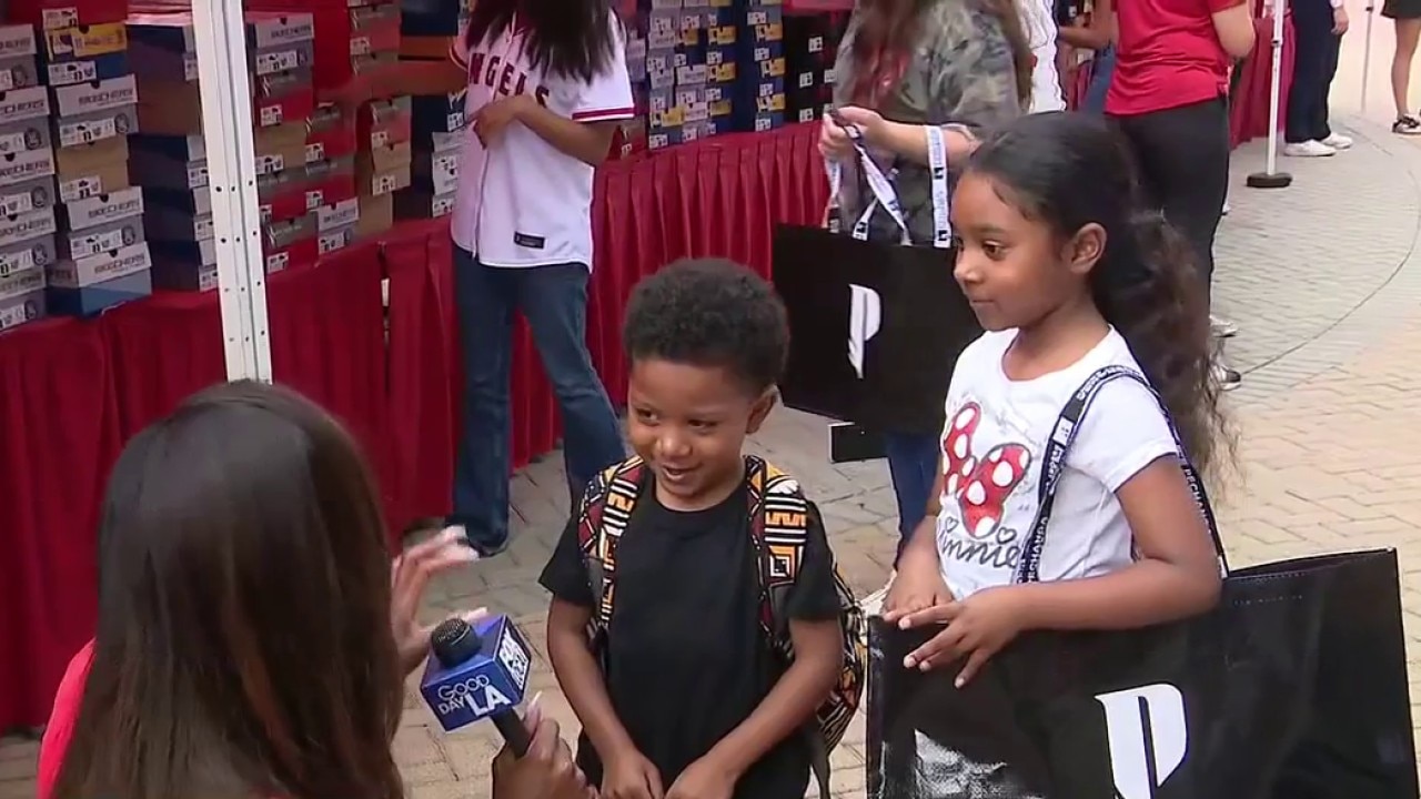 Angels host 'Back 2 School' event in Anaheim 