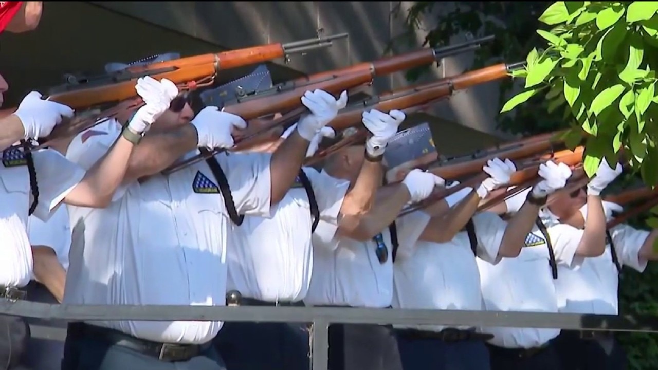 Chicago area, nation honor fallen service members on Memorial Day