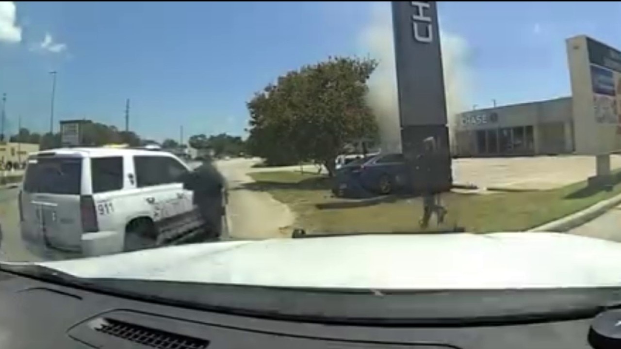 Montgomery County deputies rescue theft suspect from burning vehicle after car chase