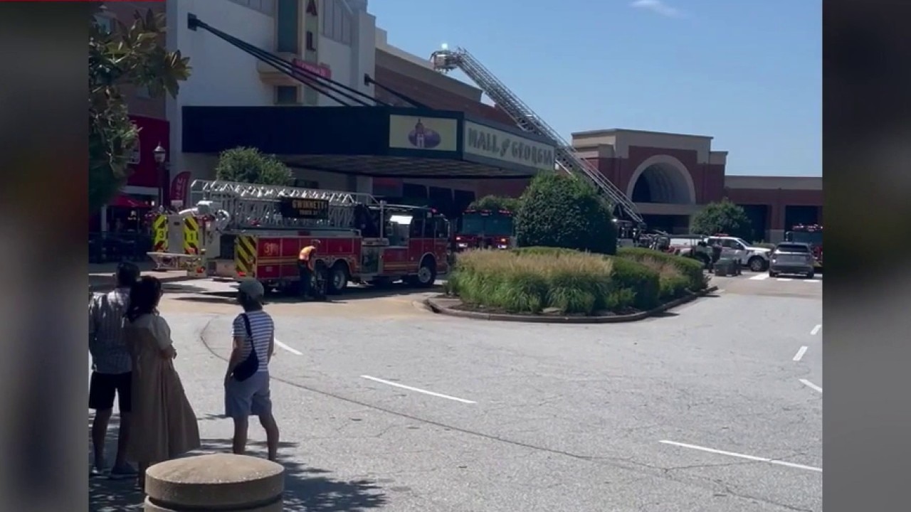 Emergency crews respond to fire at Mall of Georgia