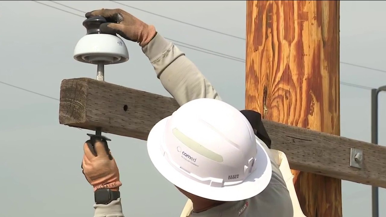 Inside the high-stakes training preparing the next generation of Chicago-area utility workers