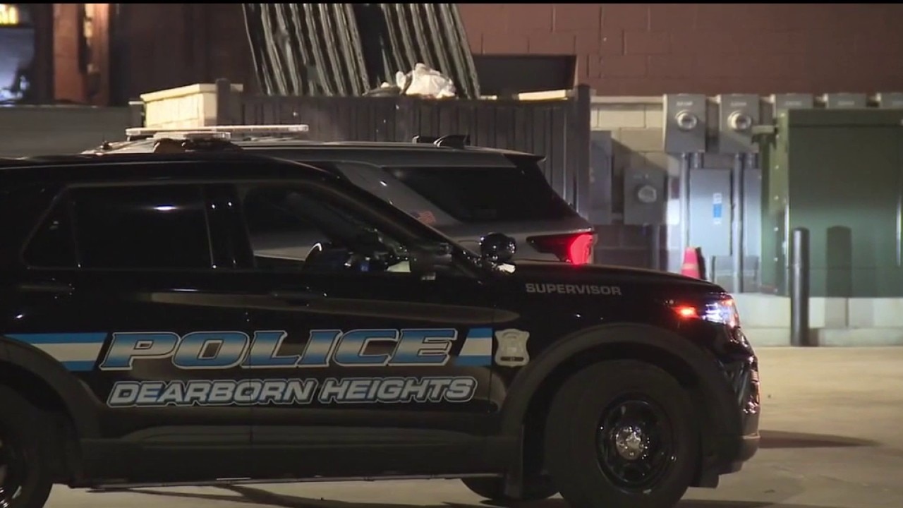 Attempted early morning break-in at jewelry store in Dearborn Heights