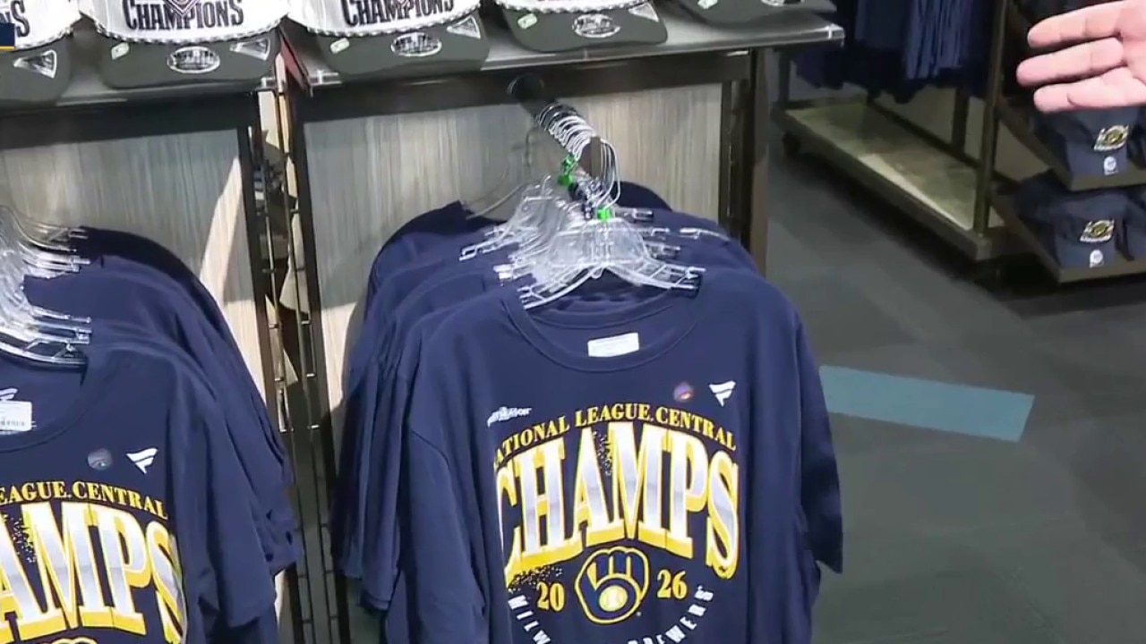 Brewers clinch NL Central Division title; secure exclusive gear Wednesday