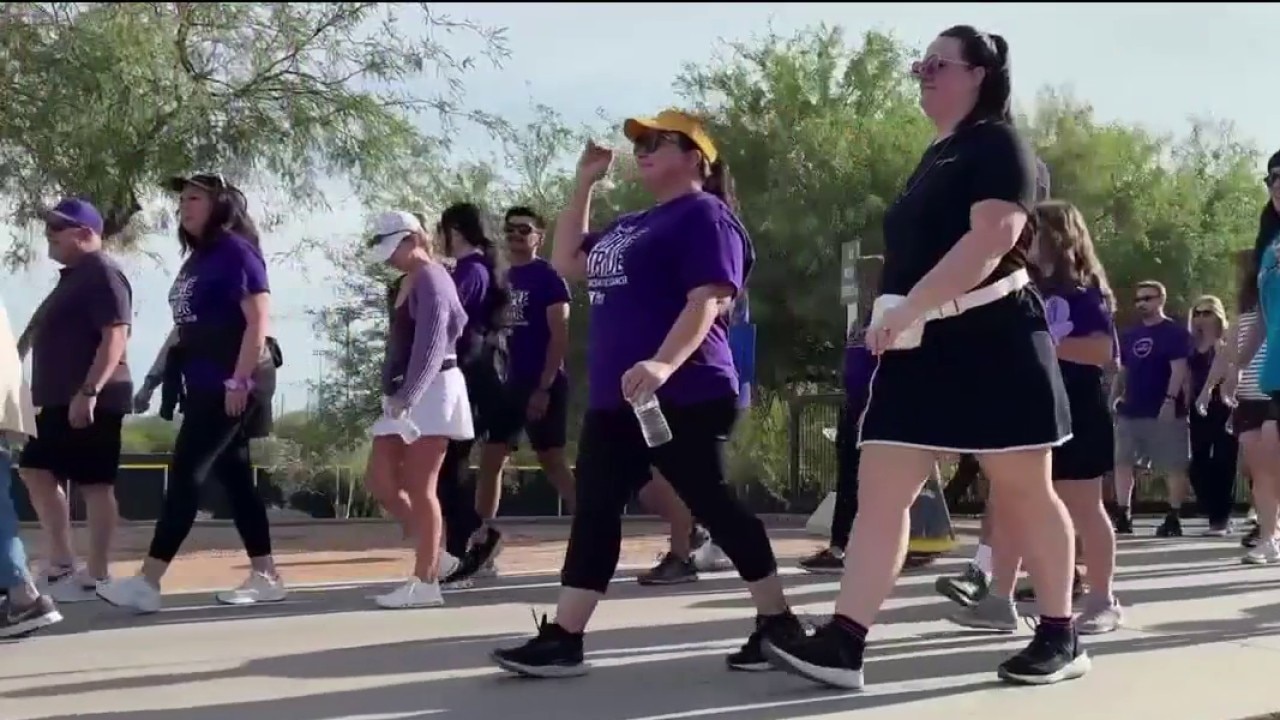 Hundreds walk for pancreatic cancer 
