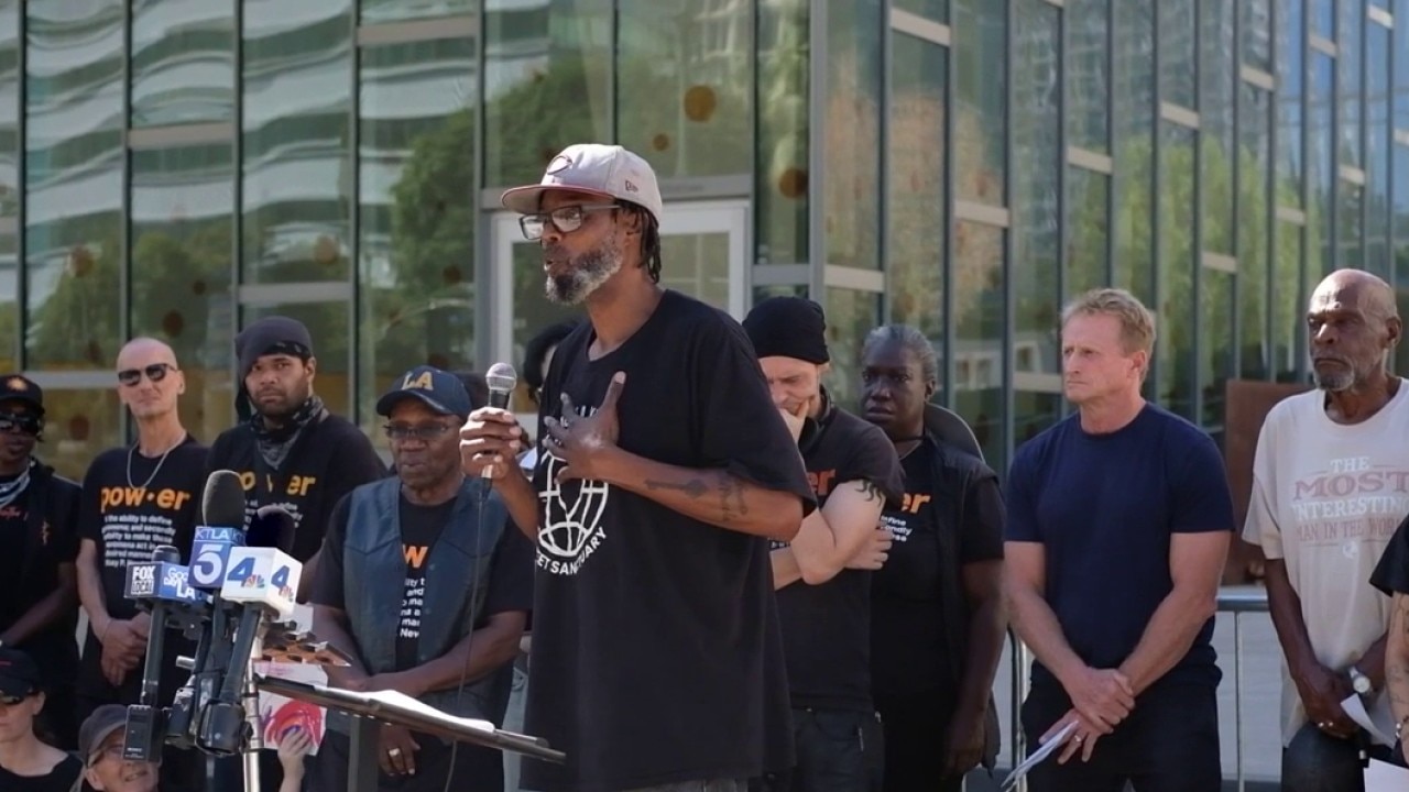 Skid Row advocates, residents condemn mass police raid as 'publicity stunt'