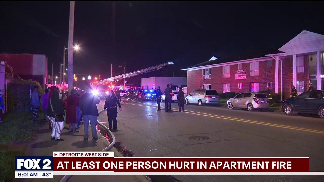 One person injured in Detroit apartment fire
