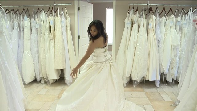 There`s a place in Milwaukee that offers Vera Wang dresses at half the price