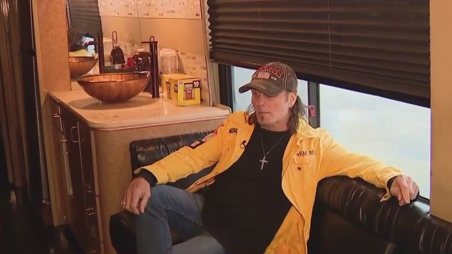 A sneak peek into Jimmy Allen Sine's touring experience