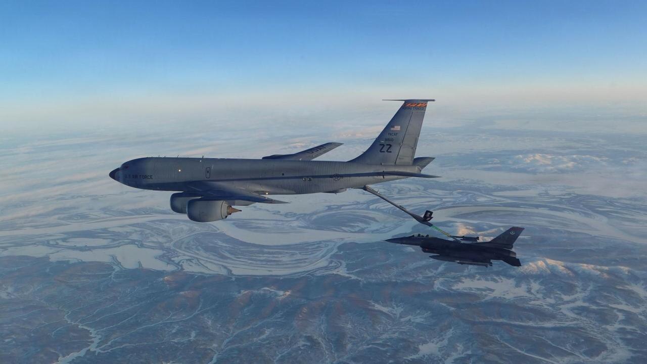 US refueling plan crashes in Western Iraq, at least 5 on board