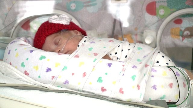 "Hopefully it makes a big impact:" 8,000 red knit hats donated to American Heart Association