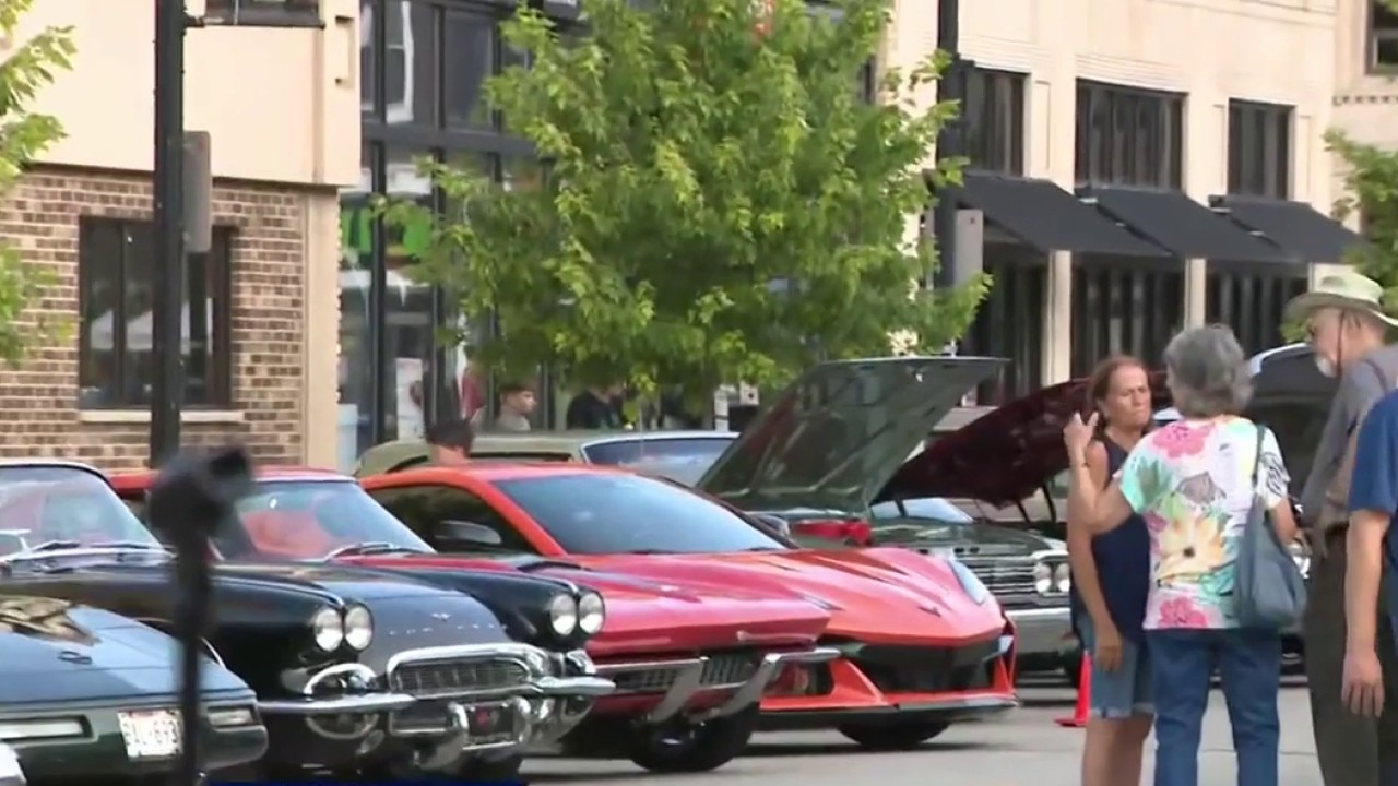 Kenosha classic cruise-in takes over downtown