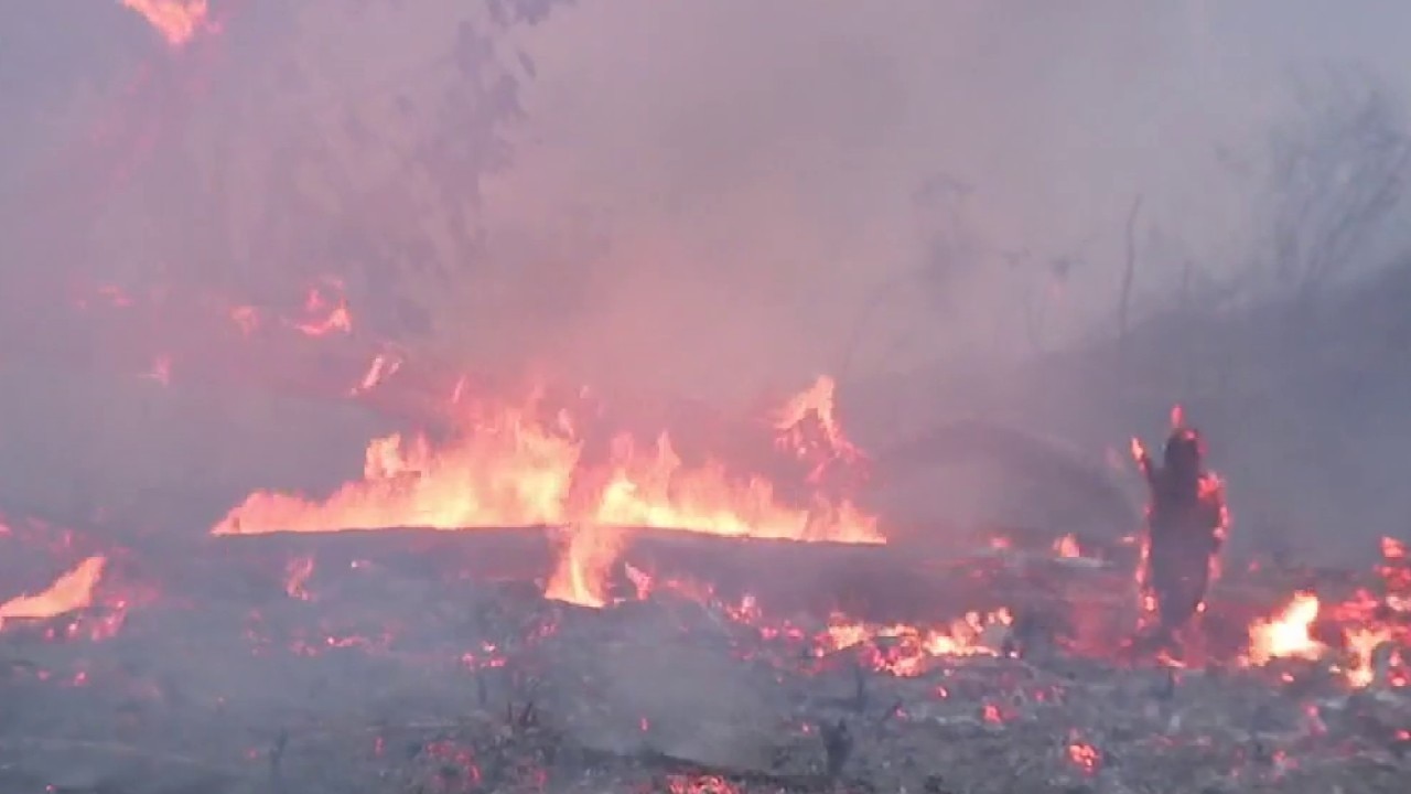 Bain Fire extends to more than 1,300 acres