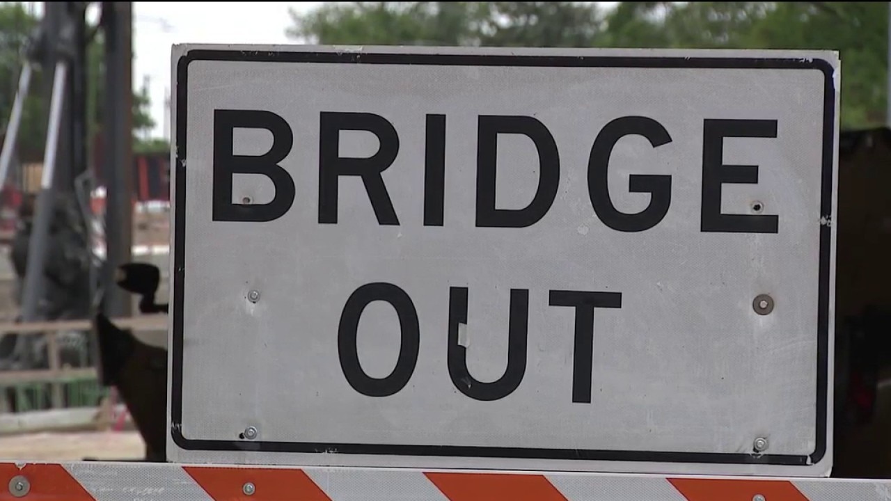 Foster Avenue Bridge construction continues