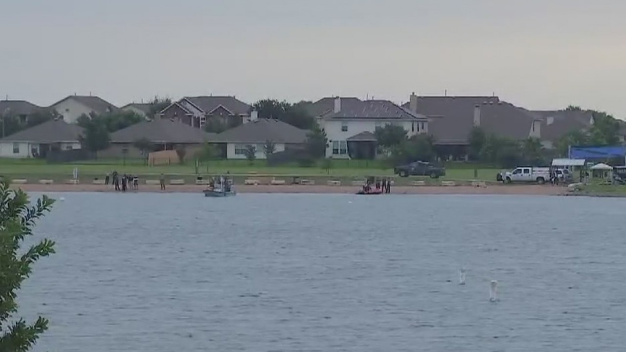 Search for kayaker continues